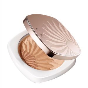 La Mer Bronzing Powder - used only once